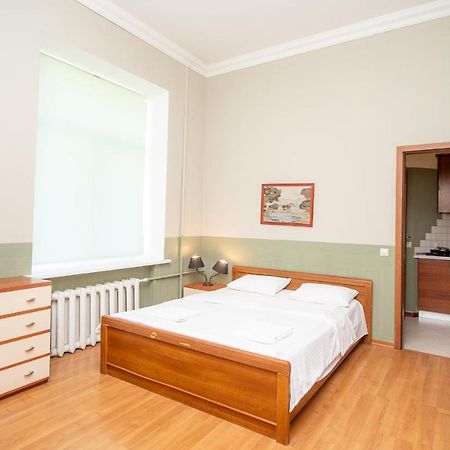 Простора 3 Кімнатна Біля Майдану Незалежності Apartment เคียฟ ภายนอก รูปภาพ
