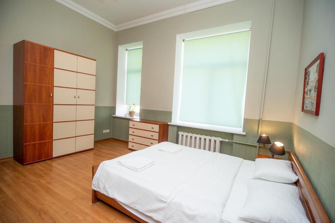 Простора 3 Кімнатна Біля Майдану Незалежності Apartment เคียฟ ภายนอก รูปภาพ